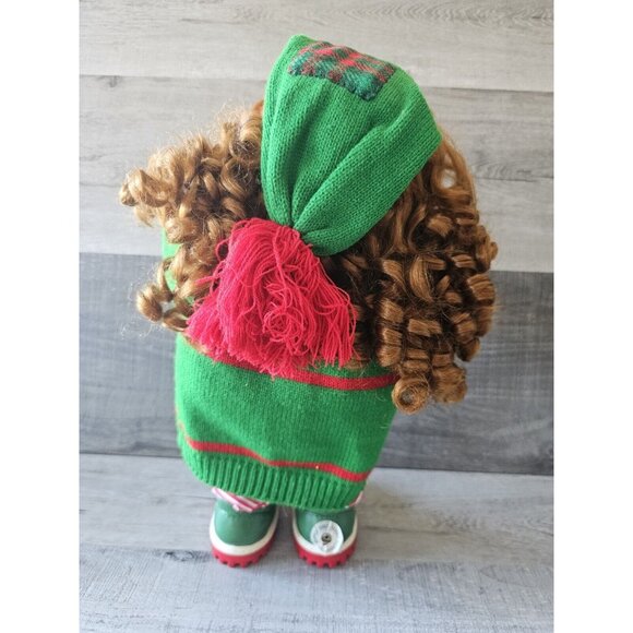 Santa’s Best CHRISTMAS ADORABLES Holiday Animated Musical Doll Girl Vtg W Cord - Picture 7 of 11